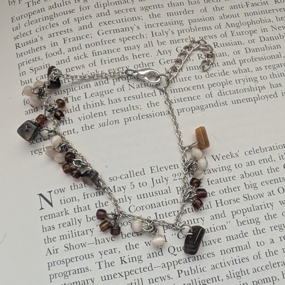 Elegant Silver and Brown Beaded Necklace - Picture 1 of 11